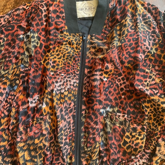Jacket  by  SEQUENCE .. RETRO  SIZING in pics - Picture 9 of 11